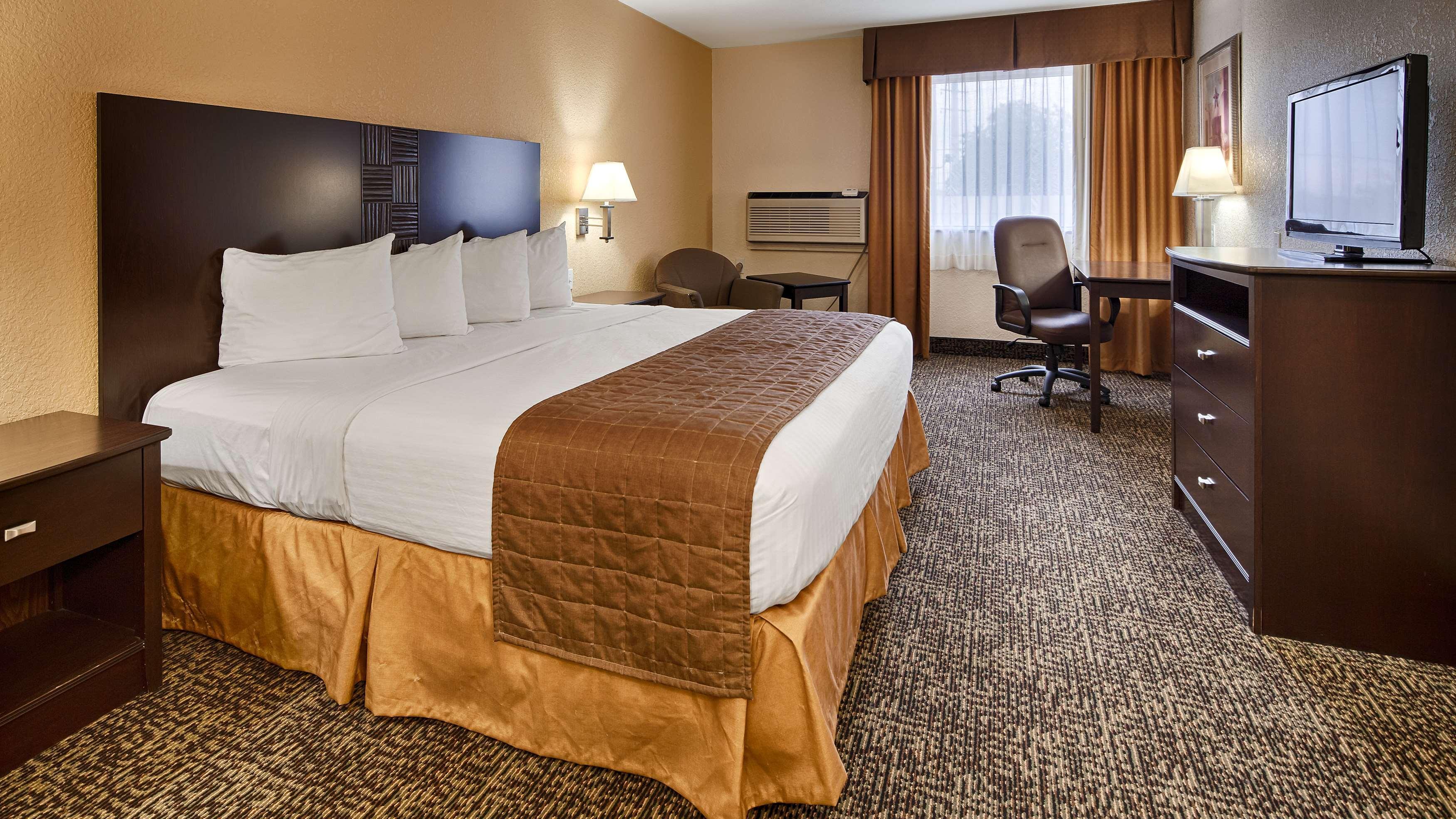 Best Western Elyria Exterior photo