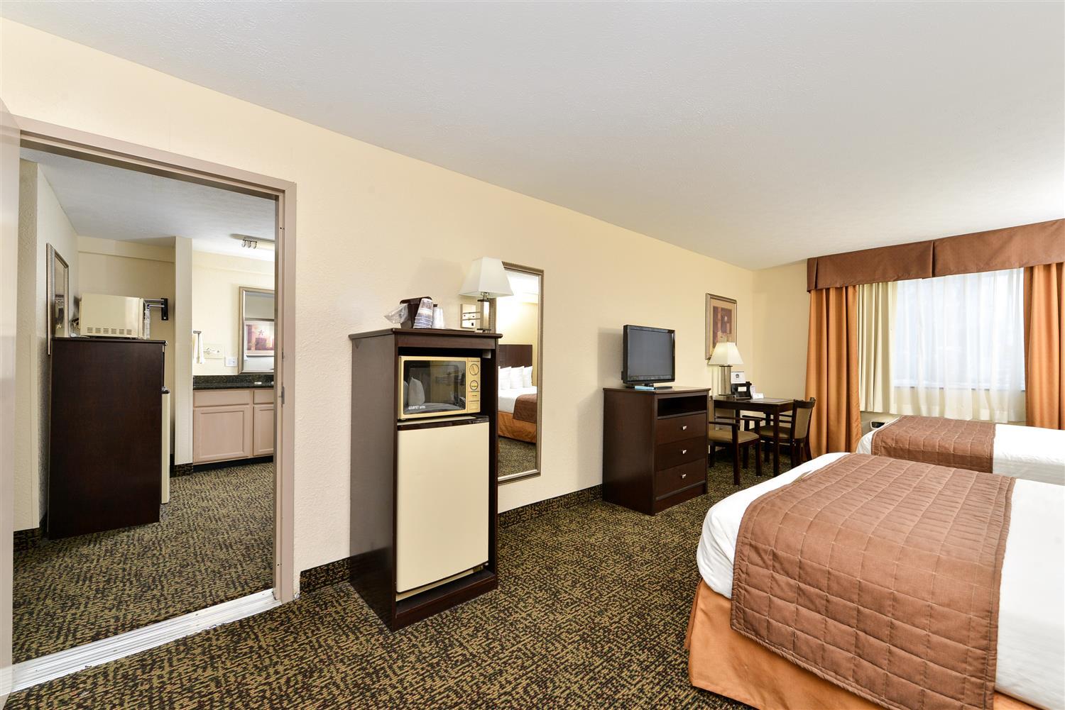 Best Western Elyria Exterior photo