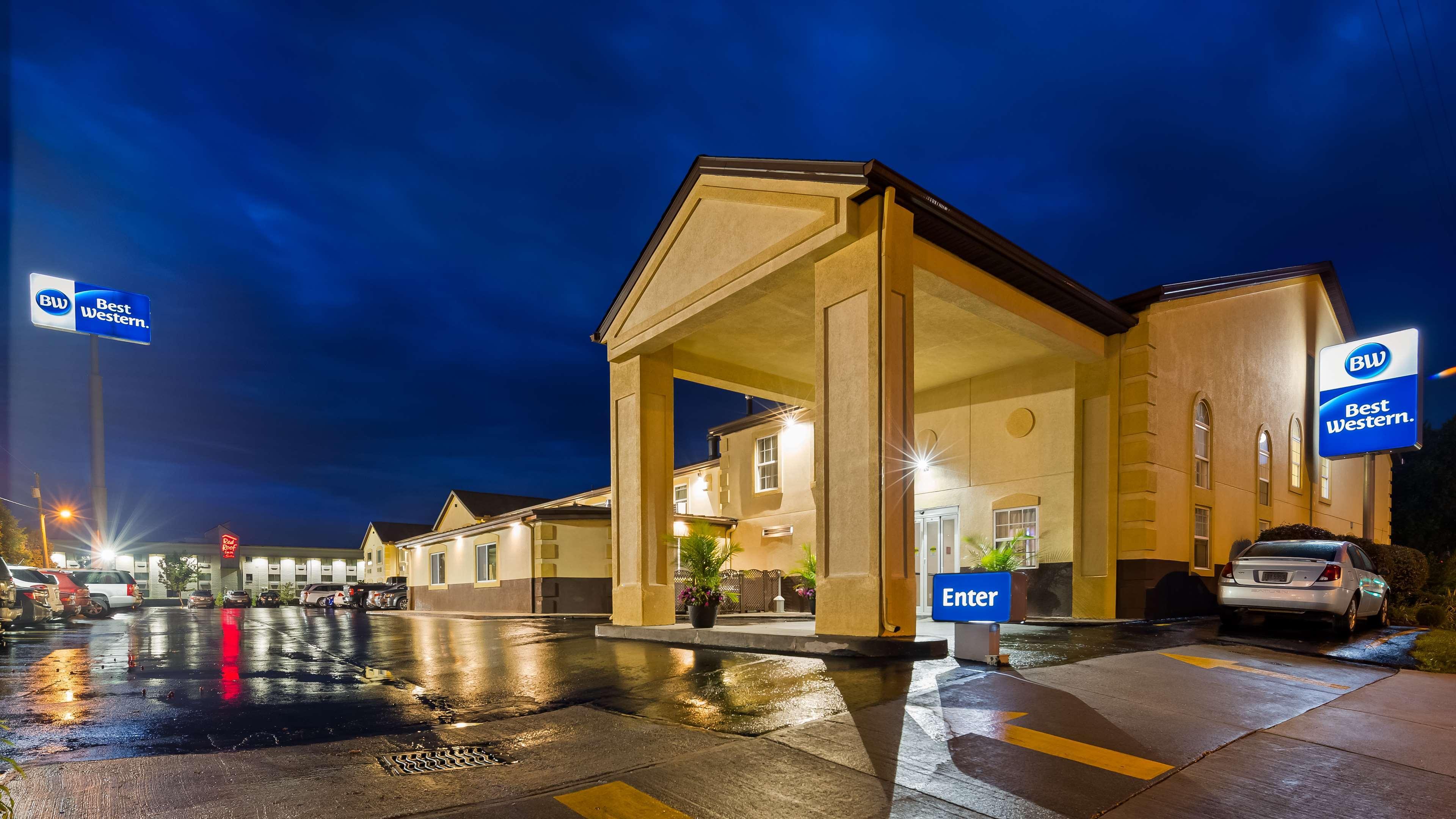 Best Western Elyria Exterior photo